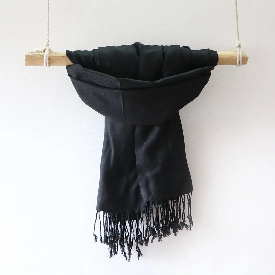 CONTEMPORARY SOLID BLACK ACRYLIC SCARF