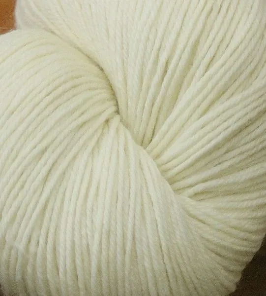 Jagger Spun Super Lamb Undyed Natural Yarn- 4/14 Sock - Ecru - DISC
