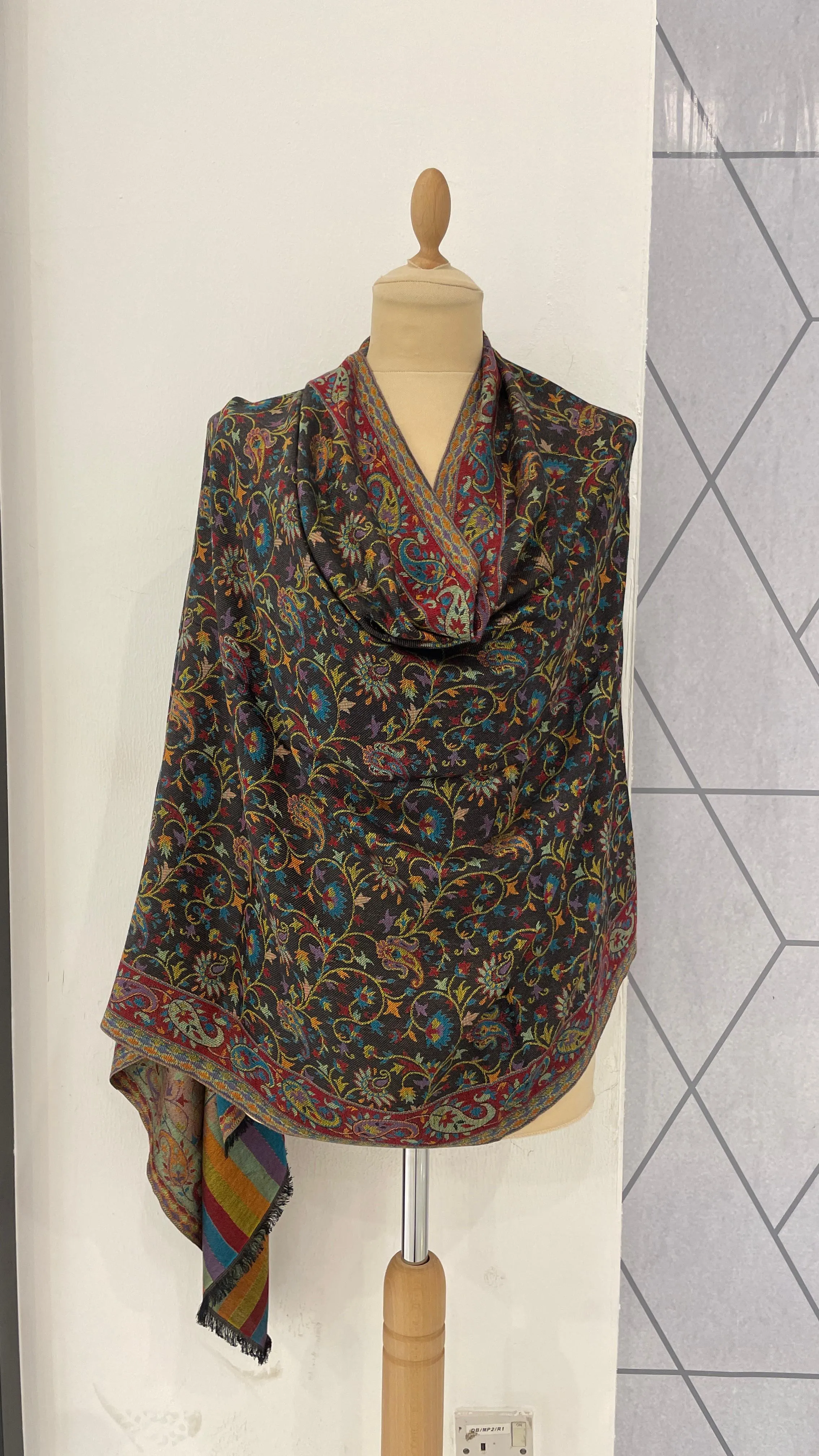 Janvi Black & Blue Mixed Cashmere Scarf