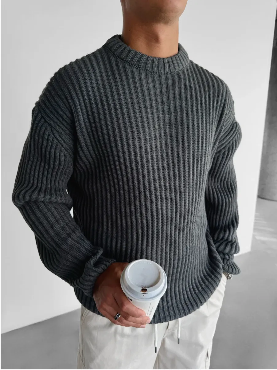 Men's Oversized Chunky Dark Grey Knitted Jumper for Comfort | Ideal for Autumn/Winter