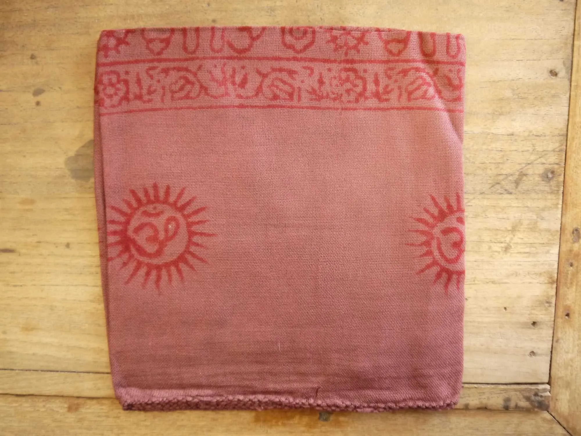 Om Shawl