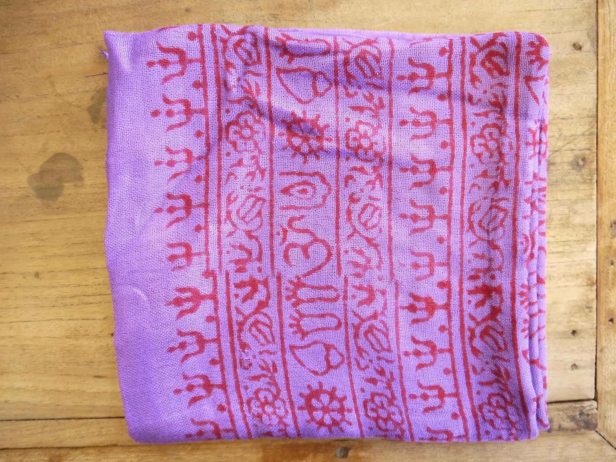 Om Shawl
