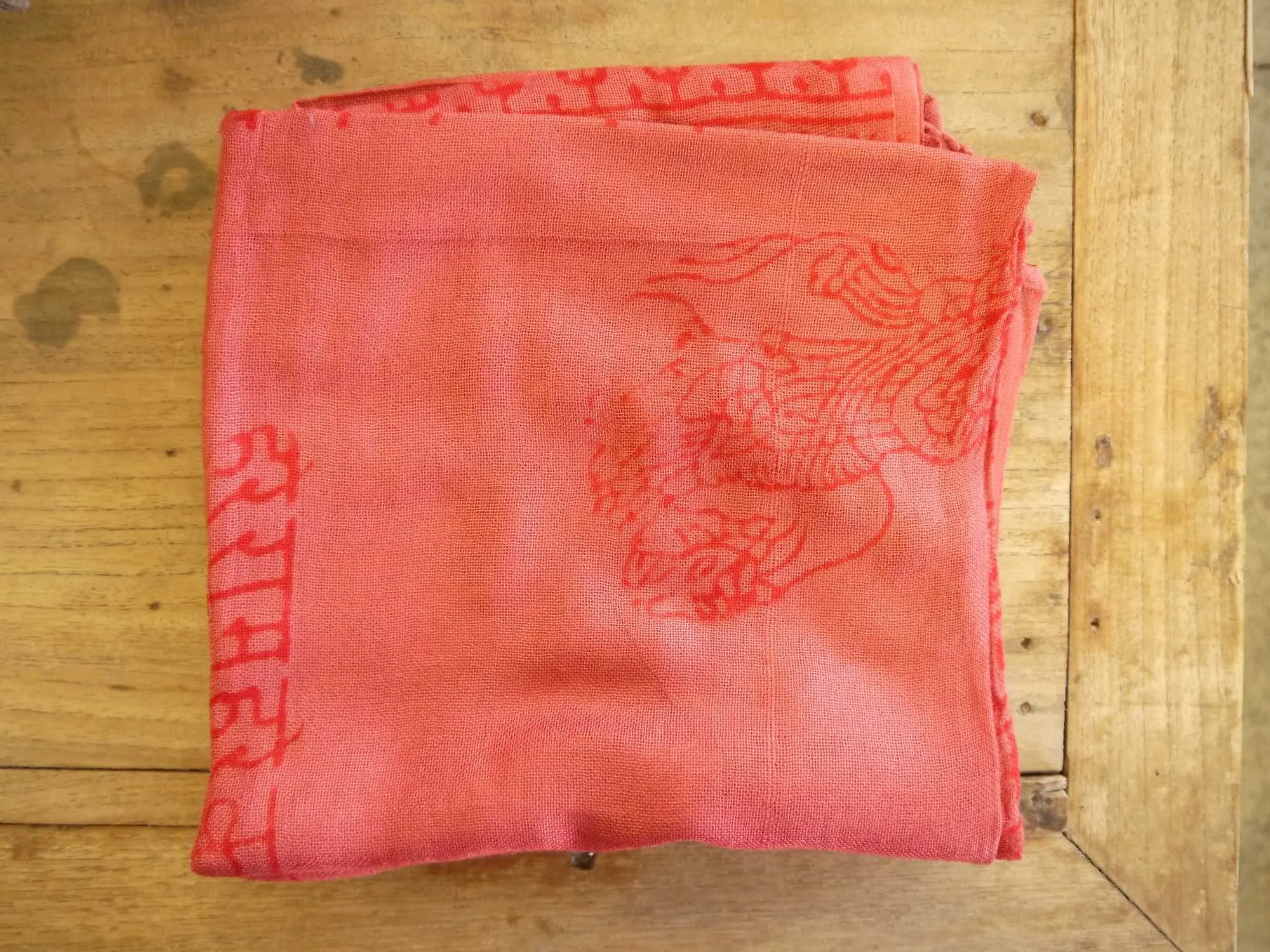 Om Shawl