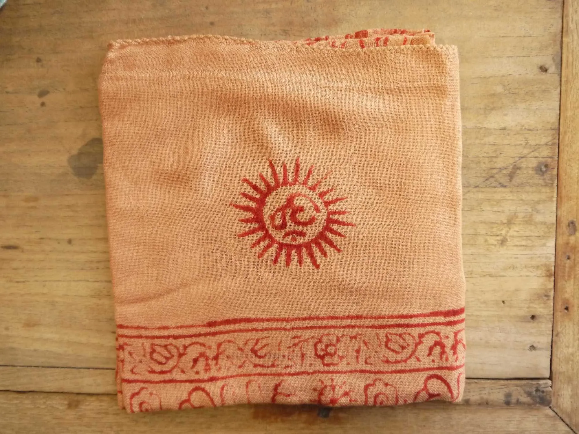 Om Shawl