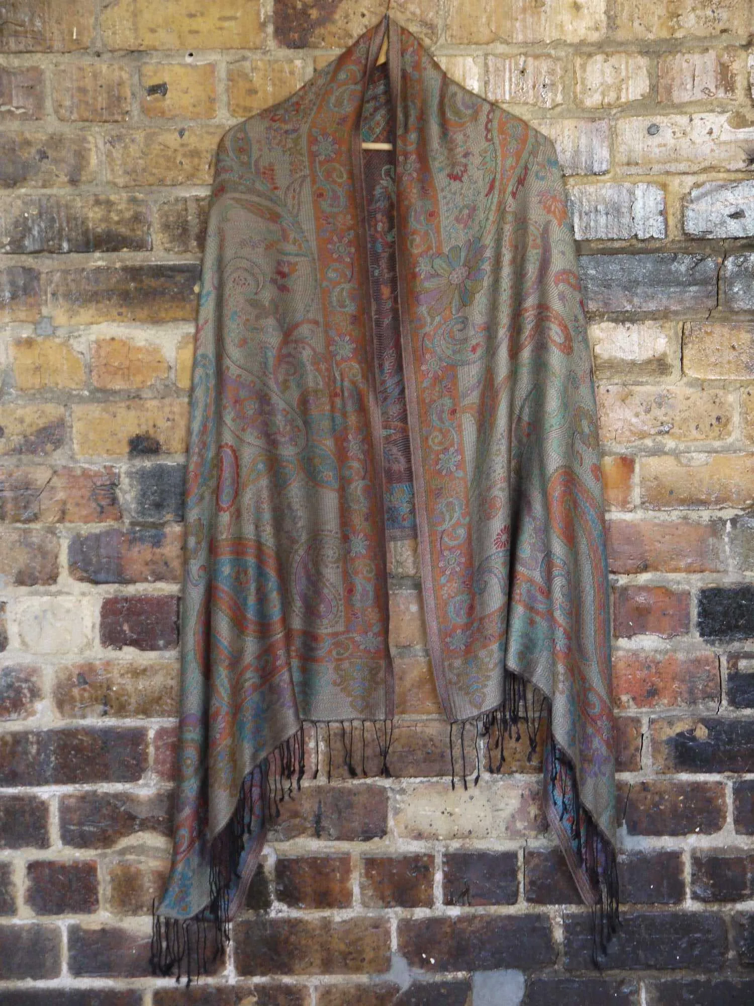 Rajana Modal Shawl