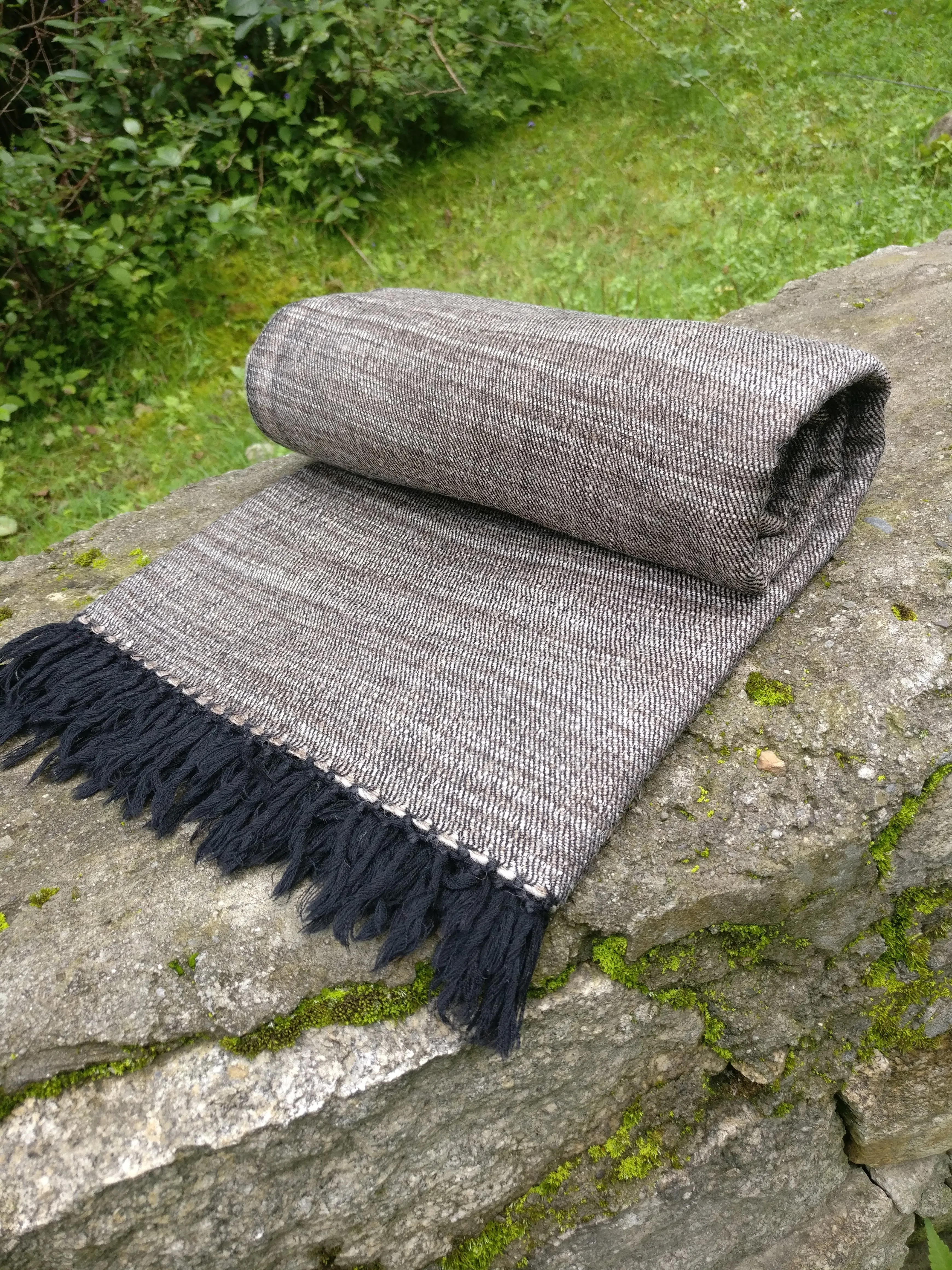 Unisex wool blanket scarf